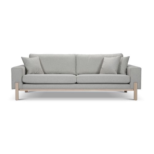 ספה תלת מושבית עם רגלי עץ SLAY בצבע 