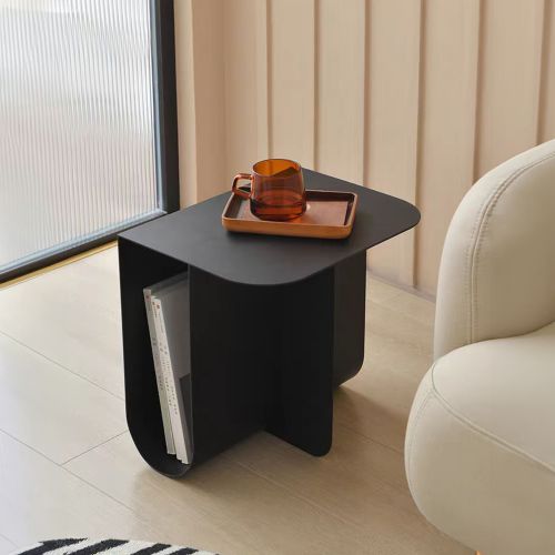 שולחן צד ANTARES בצבע 