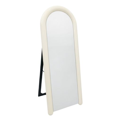 מראה עומדת PORTAL בצבע 