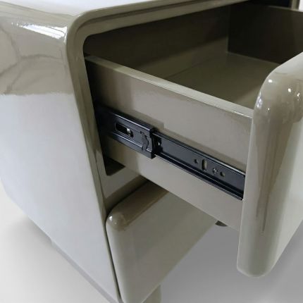 שידת צד GLITCH בצבע 